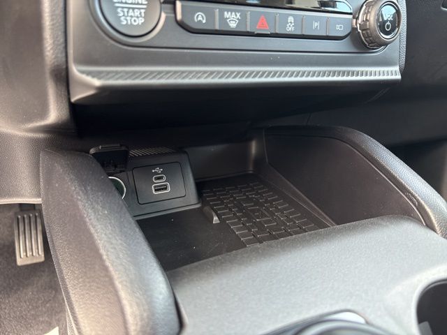 New 2025 Green Ford Outer Banks image 22