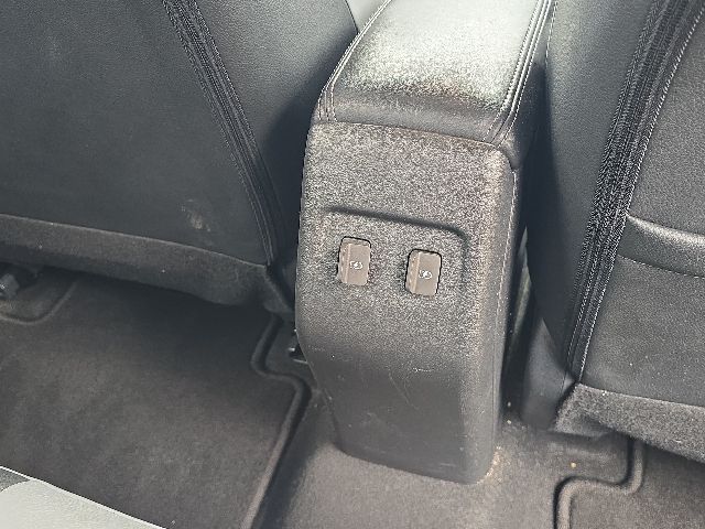2024 Nissan Kicks SR:168732B