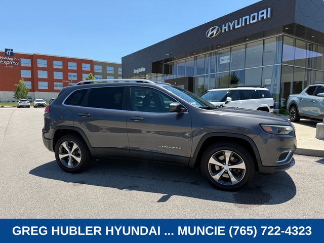 Gray (Granite Crystal Metallic Clearcoat) 2019 Jeep Cherokee SUV / Crossover Four-Wheel Drive 9-Speed Automatic