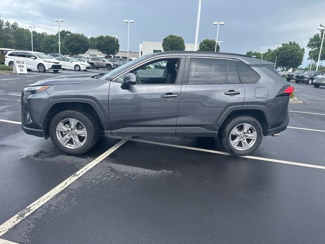 2024 Toyota RAV4 XLE - Photo 8