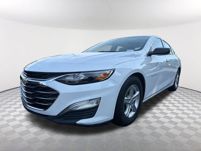Summit White 2020 Chevrolet Malibu Sedan Front-Wheel Drive Continuously Variable Transmission