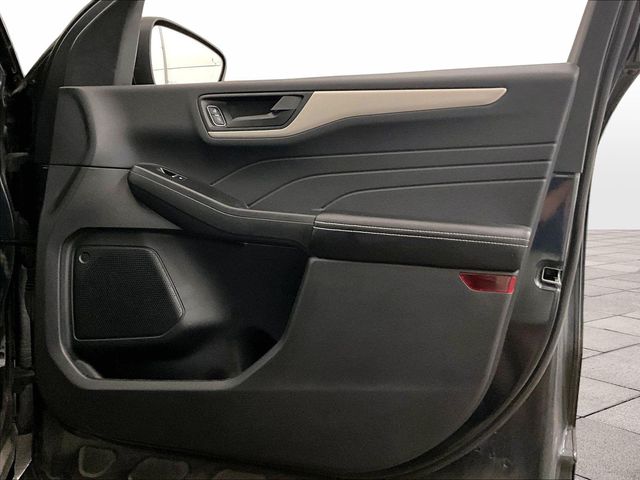 2022 Ford Escape SE Blue at Auto Express Mitsubishi