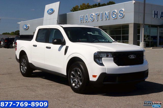 Oxford White 2025 Ford Maverick Pickup Truck Front-Wheel Drive Continuously Variable Transmission