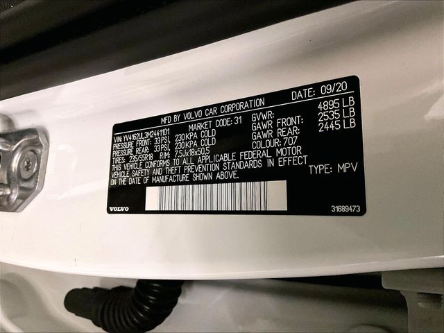 2021 Volvo XC40 T5 Inscription White at Sutliff Volkswagen