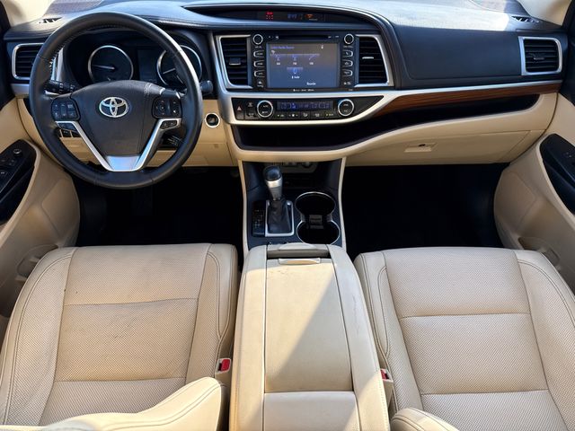 Used 2017 Toyota Highlander SUV