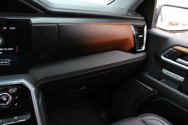 Used 2022 Silver GMC Denali image 21