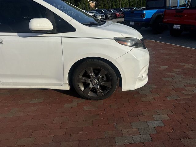 Used 2015 Toyota Sienna Van
