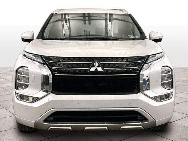 2022 Mitsubishi Outlander SEL White at Auto Express Mitsubishi