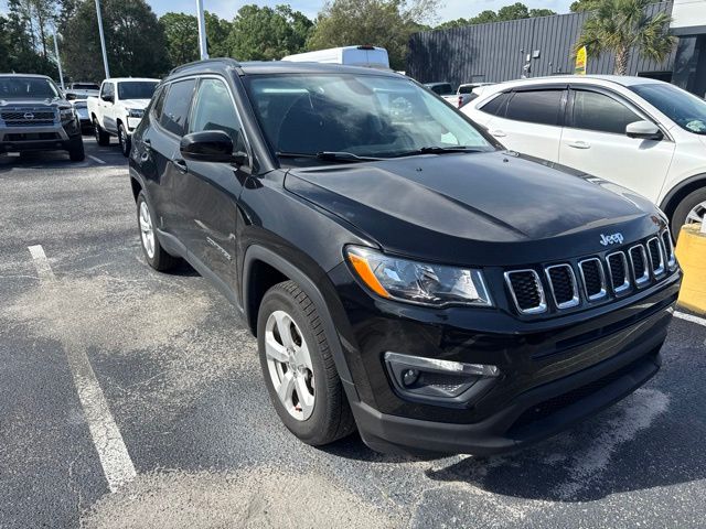 Used 2018 Black Jeep Latitude image 13