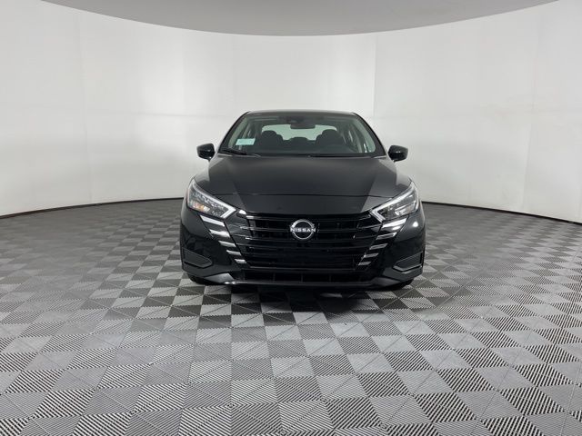 2025 Super Black Metallic Nissan Versa 1.6 SV FWD Sedan