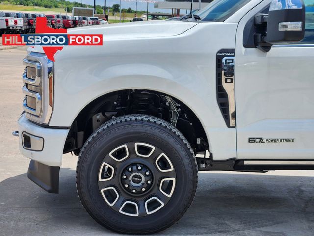 2024 Star White Metallic Tri-Coat Ford Super Duty F-350 SRW Platinum 4X4 Truck