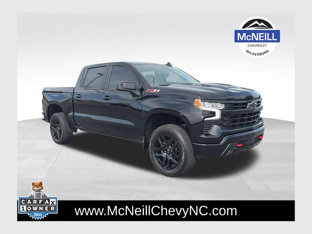 Black 2024 Chevrolet Silverado 1500 LT Trail Boss Crew Cab 4WD Pickup Truck Four-Wheel Drive Automatic