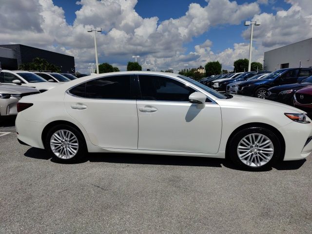 2017 Lexus ES 350 7