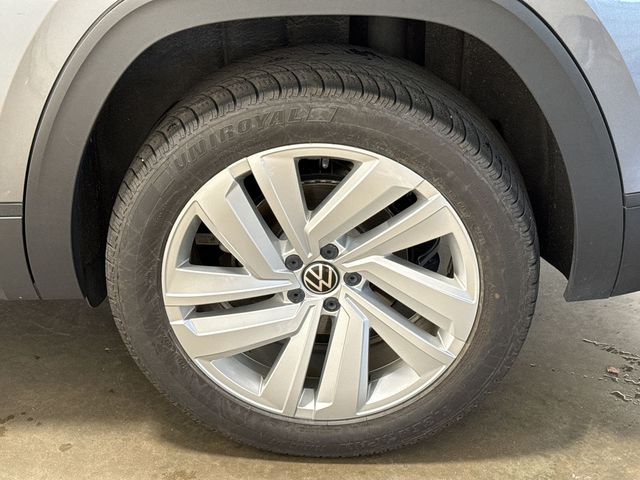 2022 Volkswagen Atlas Cross Sport 3.6L V6 SE w/Technology Gray at Bob Ruth Ford