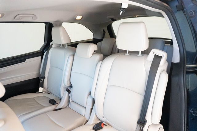 Used 2025 Honda Odyssey Van
