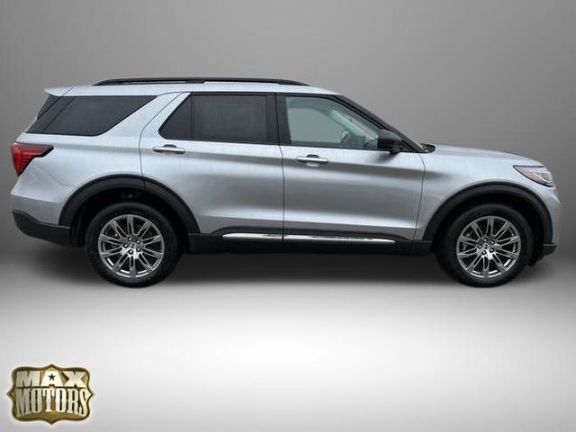 2025 Ford Explorer Active 12