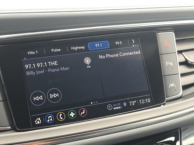 2023 Buick Enclave Essence:C02678