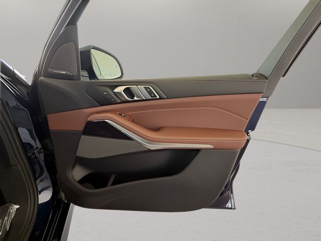 2026 BMW X7 40i - Photo 29