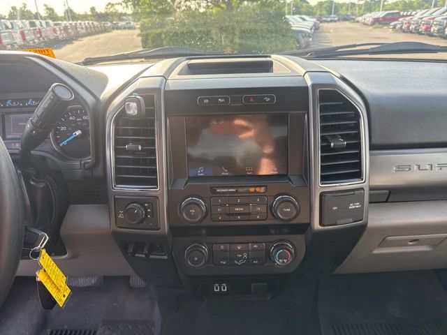 Used 2019 White Ford XLT image 17