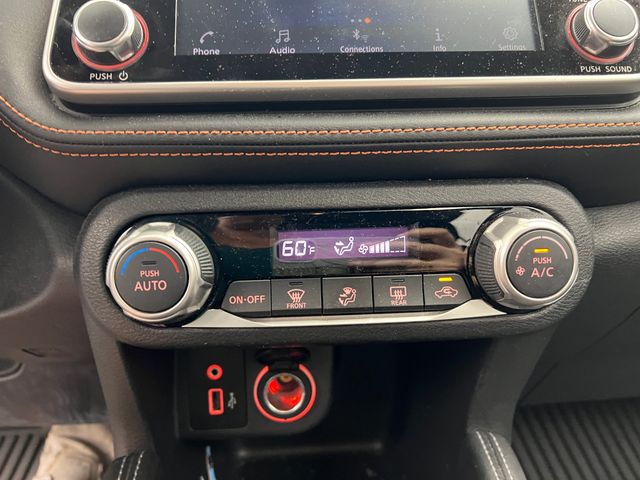 2020 Monarch Orange/Super Black Nissan Kicks SR FWD SUV