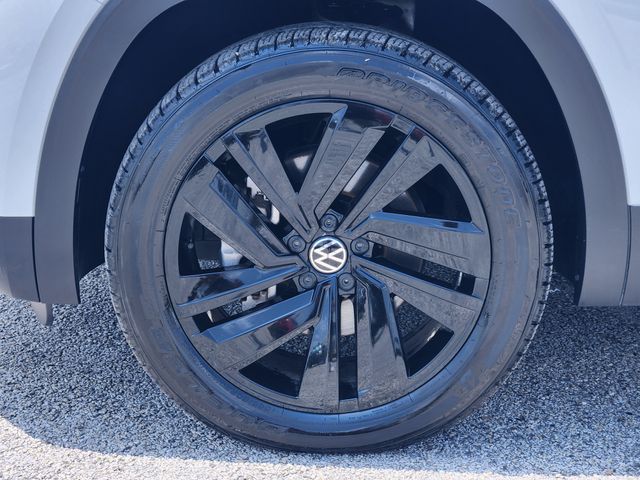 2022 Volkswagen Atlas Cross Sport 3.6L V6 SE w/Technology  at DeMontrond Auto Country