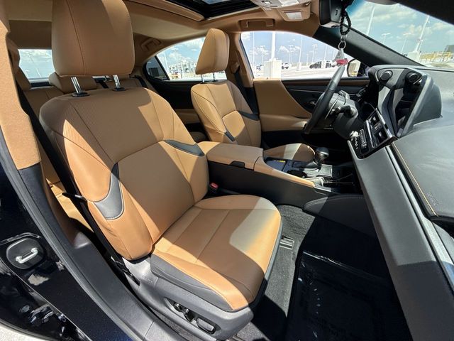 Used 2024 Lexus ES Sedan