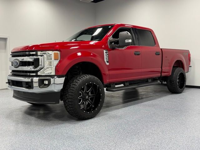 Used 2022 Red Ford XLT image 4