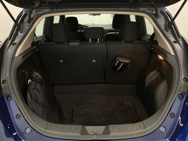 2022 Nissan LEAF S