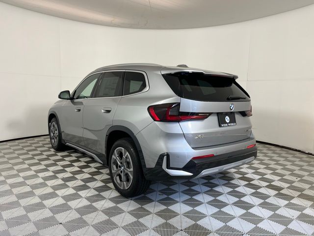 Used 2026 Silver BMW xDrive28i image 5