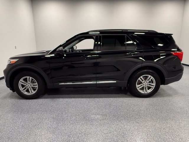 Used 2023 Black Ford XLT image 5