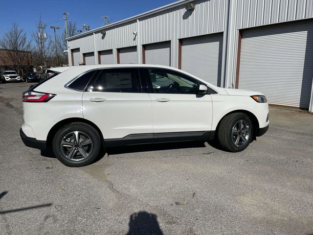 2024 Ford Edge SEL 29