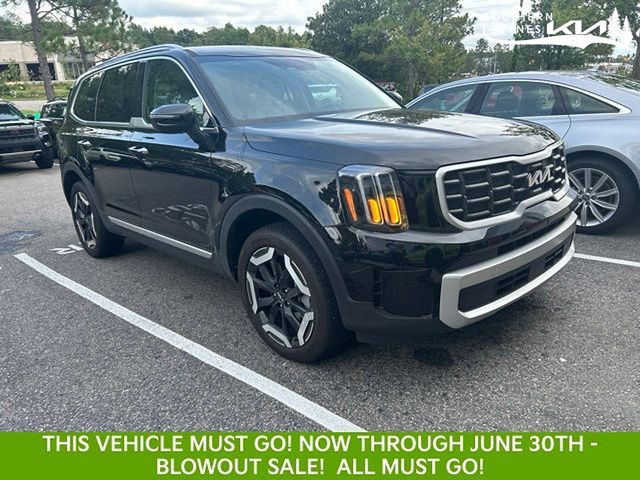  2024 Kia Telluride S FWD   