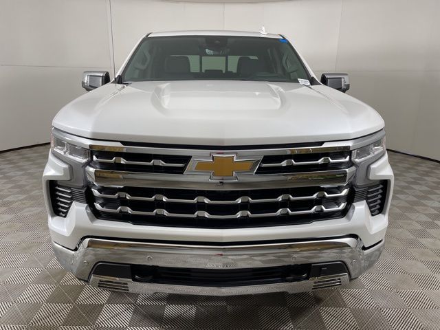 2025 Chevrolet Silverado 1500 LTZ 3