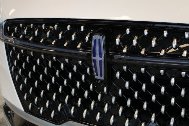 New 2026 White Lincoln Reserve image 33