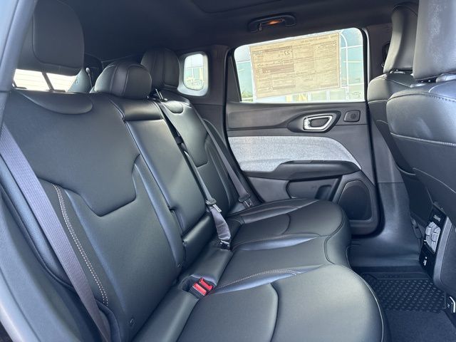 Used 2024 Jeep Compass Latitude Lux 4D Sport Utility