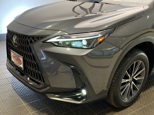 Used 2023  Lexus 350h Premium image 7