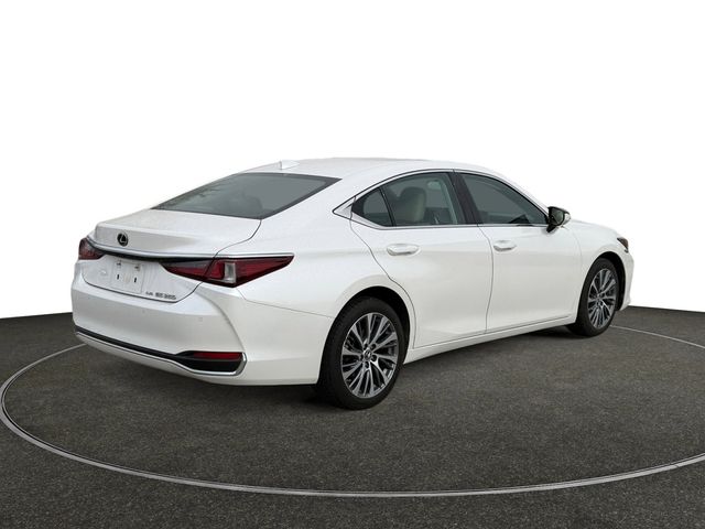 Certified Used 2021 White Lexus 250 image 5