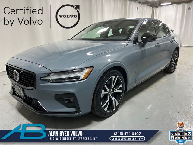 Thunder Gray Metallic 2024 Volvo S60 B5 Plus Dark Theme AWD Sedan All-Wheel Drive Automatic