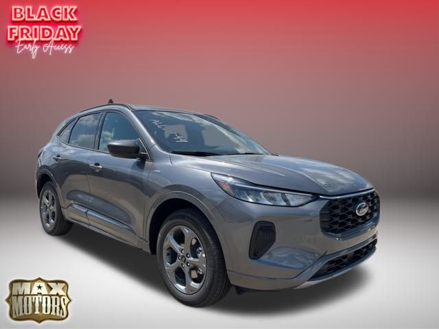 2024 Ford Escape ST-Line 2