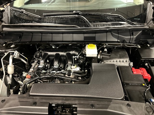 Used 2025 Black Nissan SL image 24