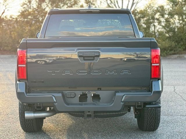 2025 Toyota Tacoma TRD Off Road - Photo 4