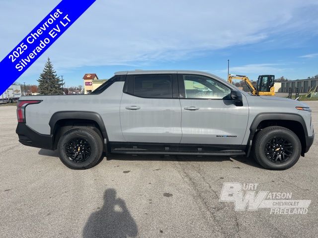 2025 Chevrolet Silverado EV  6