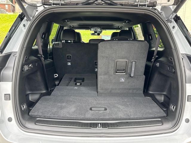 New 2025 Silver Jeep Altitude X image 25