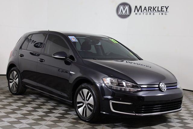 2017 Volkswagen e-Golf SE
