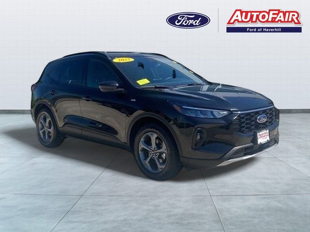 Black Metallic 2025 Ford Escape Hybrid SUV / Crossover All-Wheel Drive Continuously Variable Transmission