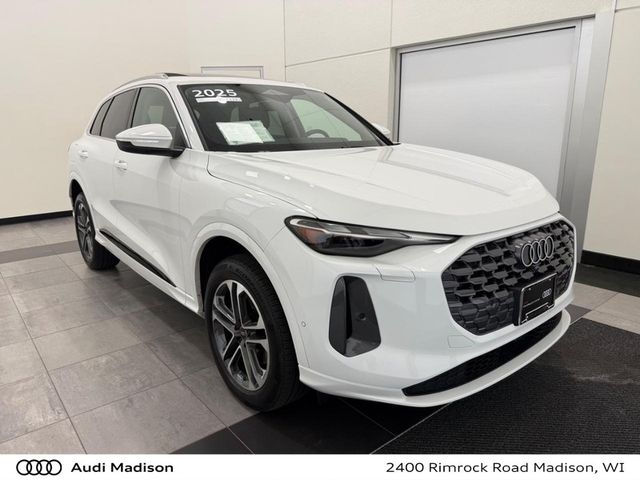 White 2025 Audi Q5 SUV / Crossover All-Wheel Drive 7-Speed Automatic