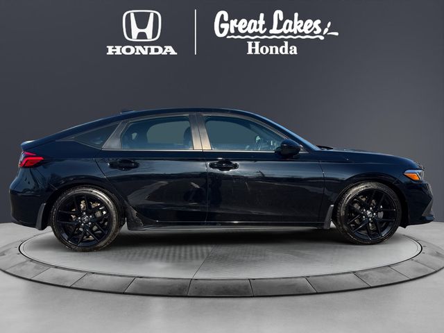 View vehicle photo 7