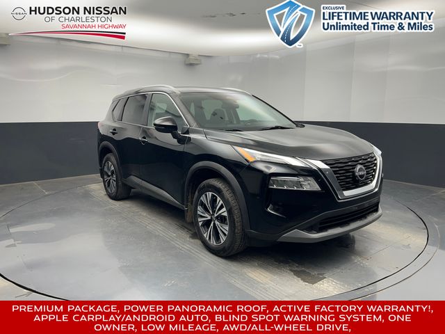 2022 Super Black Nissan Rogue SV SUV