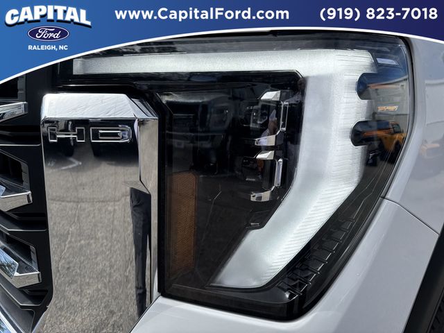Used 2024 White GMC SLT image 11