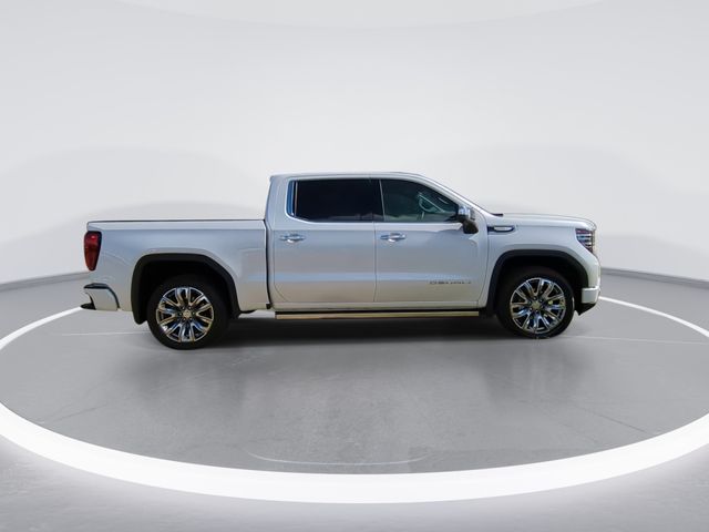 Used 2024 White GMC Denali image 9